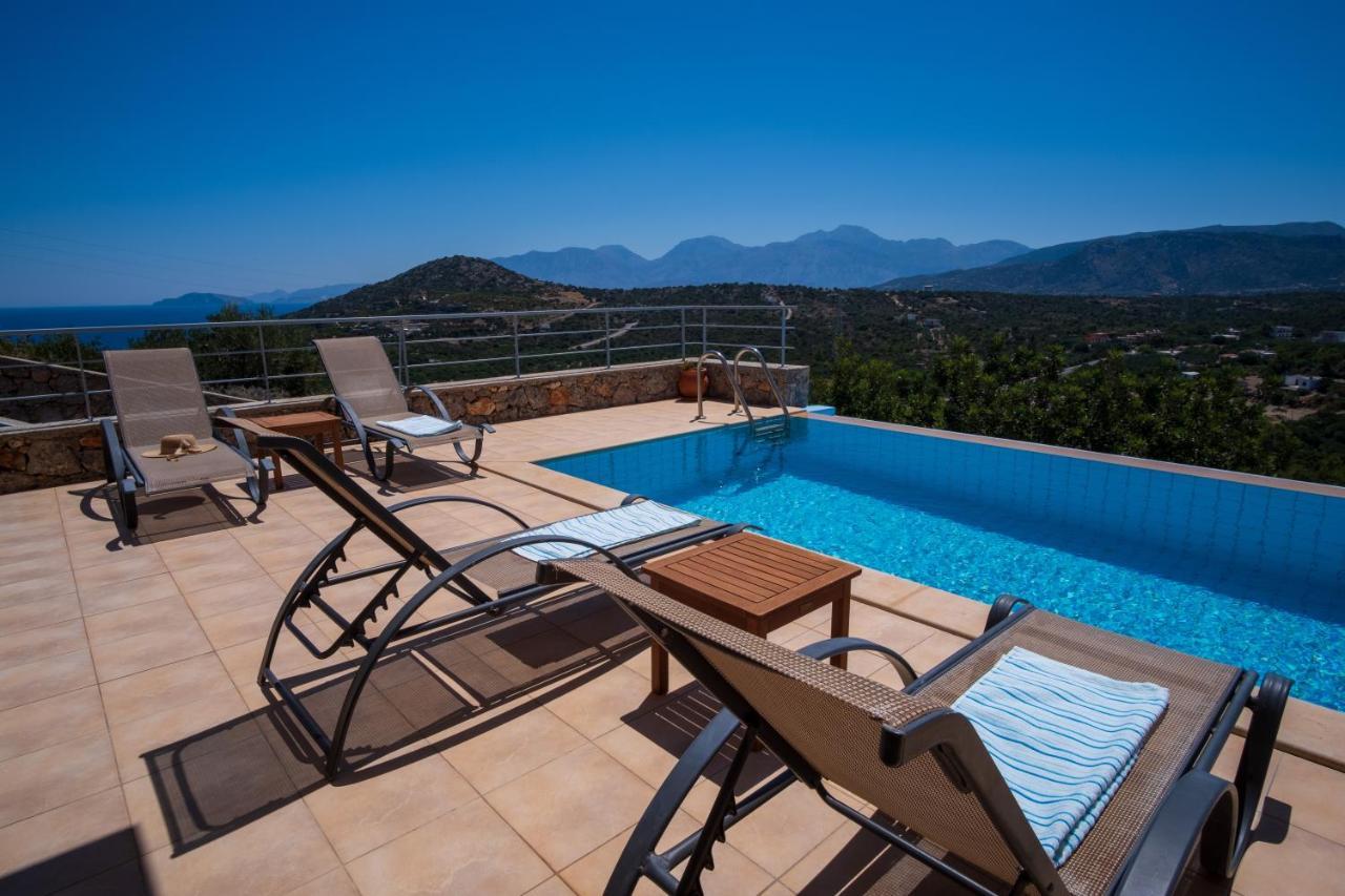 Poppy Villa *