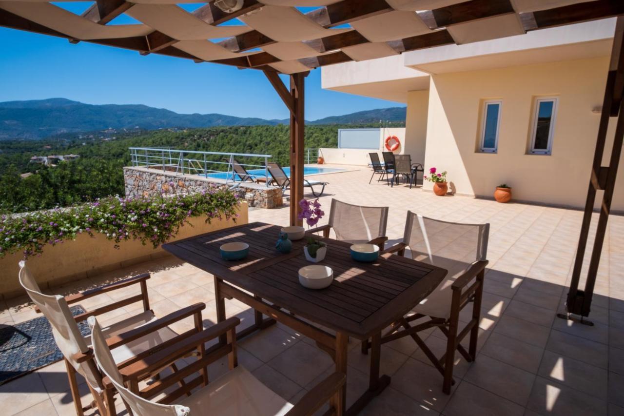 Poppy Villa *